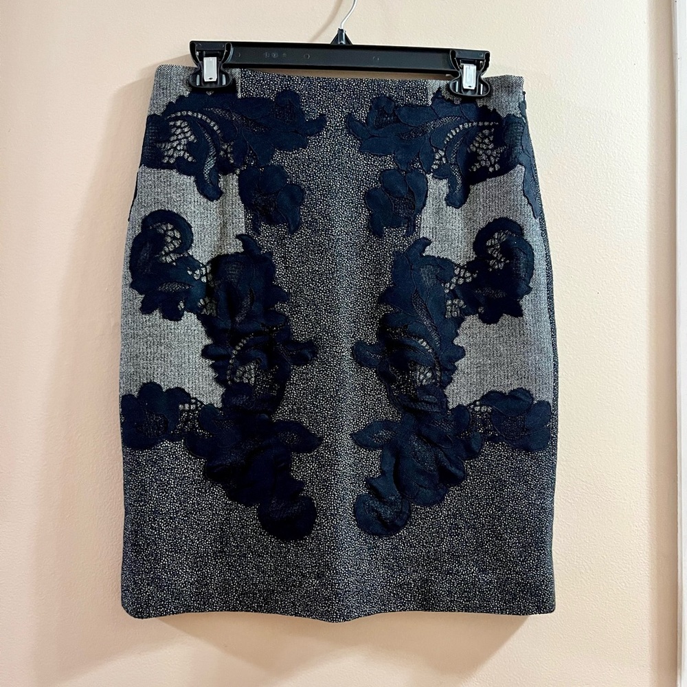 Diane Von Furstenberg Wool Blend Black and Gray Skirt Size 4